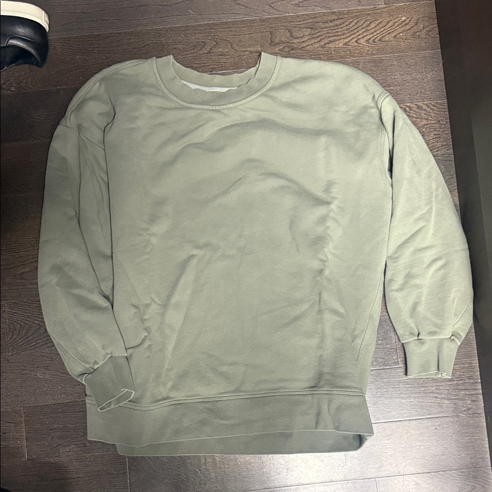 Lululemon sweatshirt